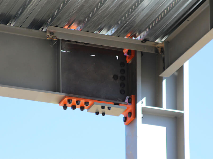 Yield-Link Moment Connection